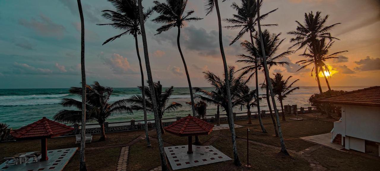 Nu-Vin Beach Hotel Ahangama Exteriér fotografie