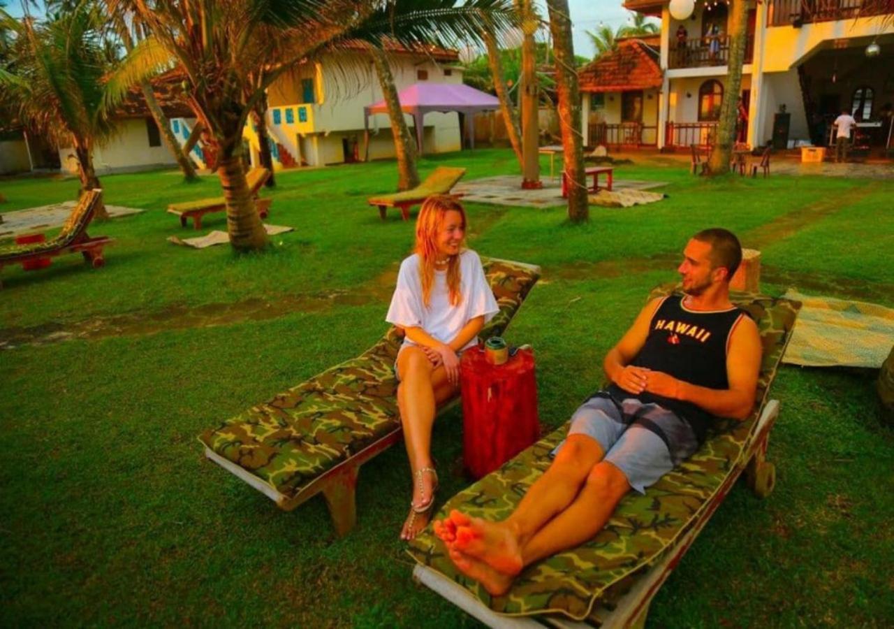 Nu-Vin Beach Hotel Ahangama Exteriér fotografie